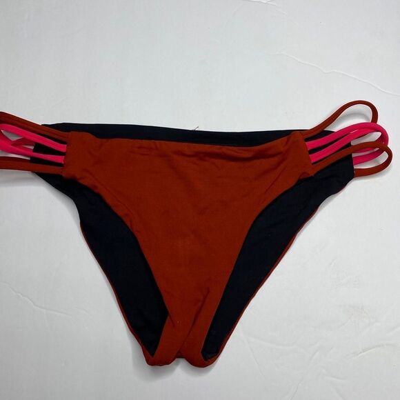 L*Space Reversible Bikini Bottom - Picture 6 of 7